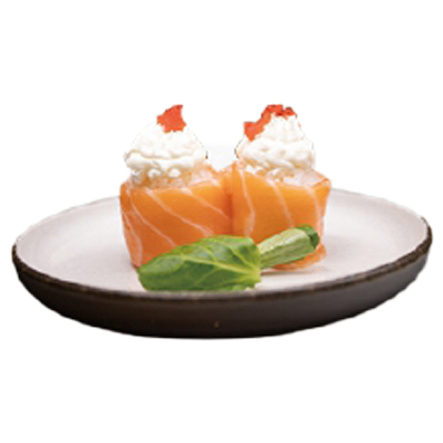 Gunkan doble salmón, queso y masago